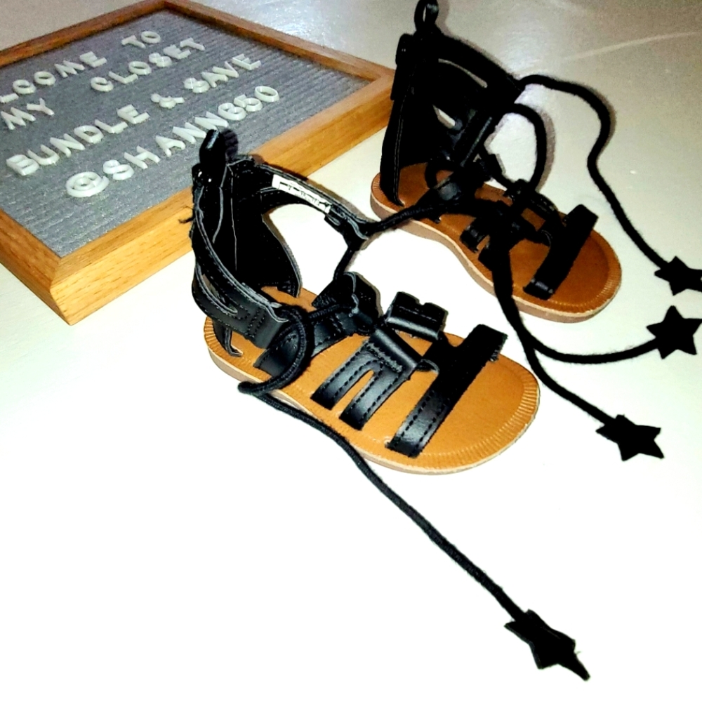 Oshkosh B'Gosh Baby Girl - Black Gladiator Sandals - Size 4 - Baby Shoes